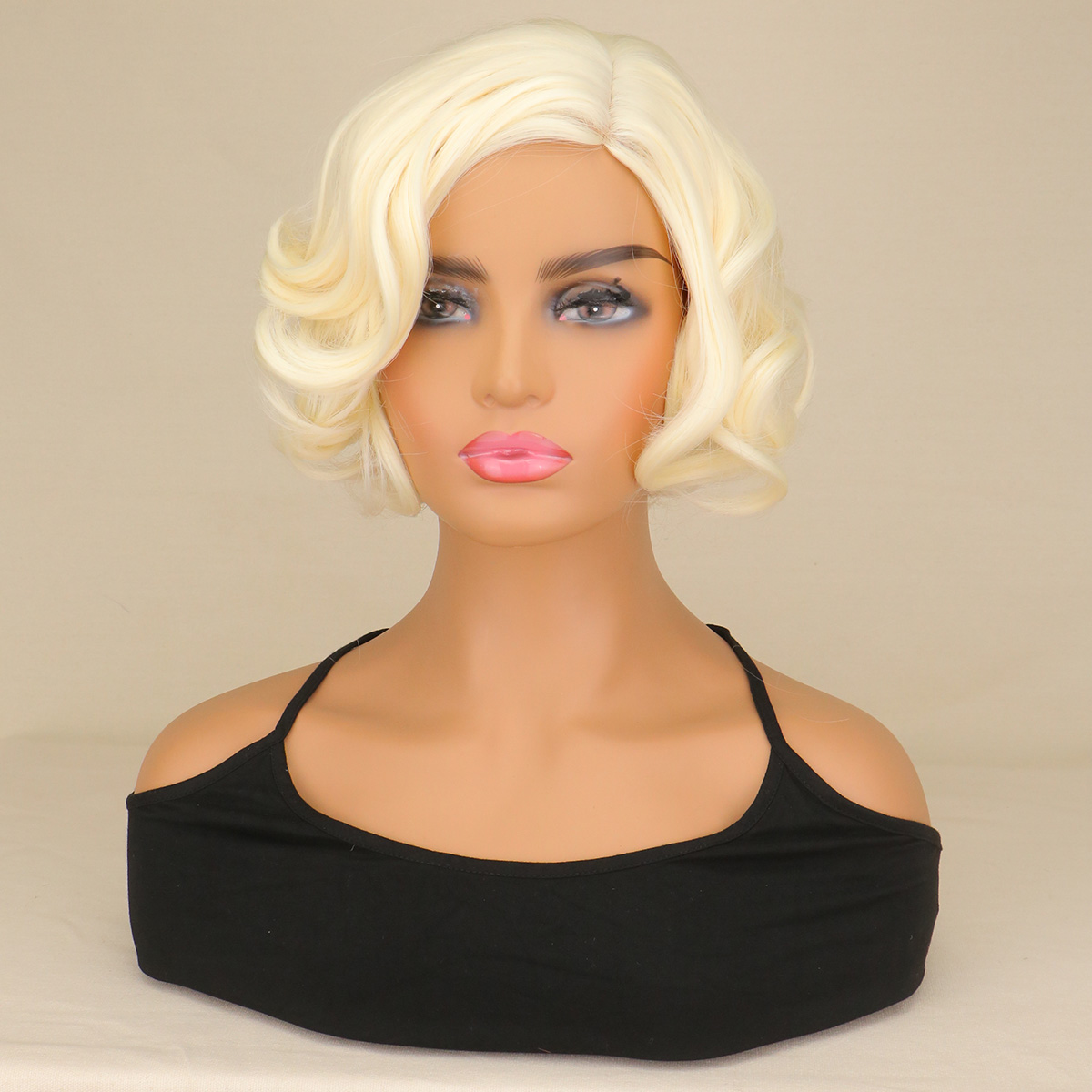 Women'S Accessories In The 60S - Wig Campuran Rambut Keriting Pendek Sintetis